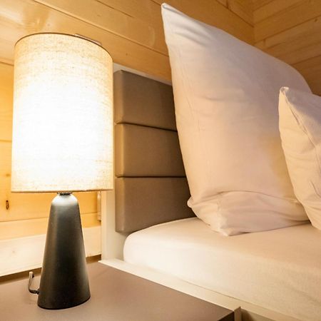 Netten Naturerlebnis Holz-Chalets Daun Esterno foto