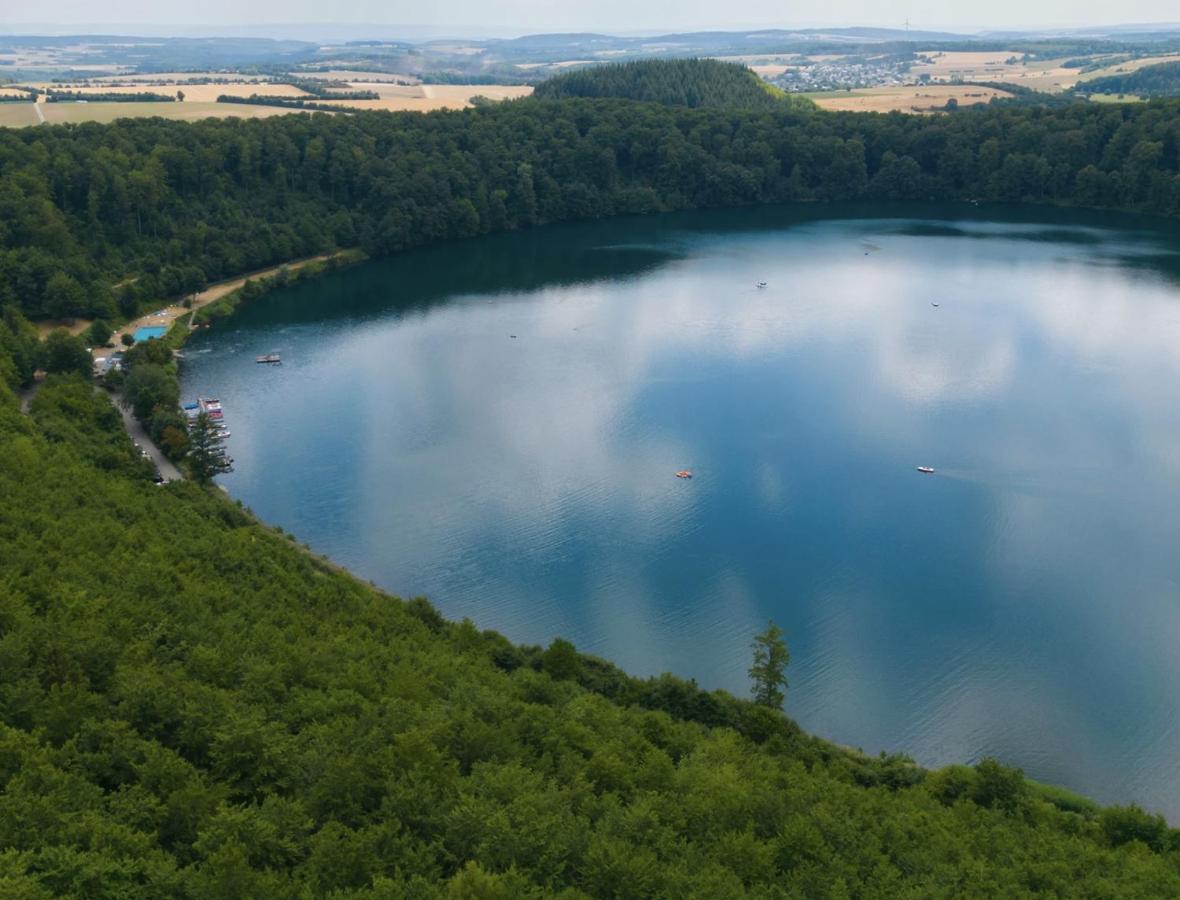 Netten Naturerlebnis Holz-Chalets Daun Esterno foto