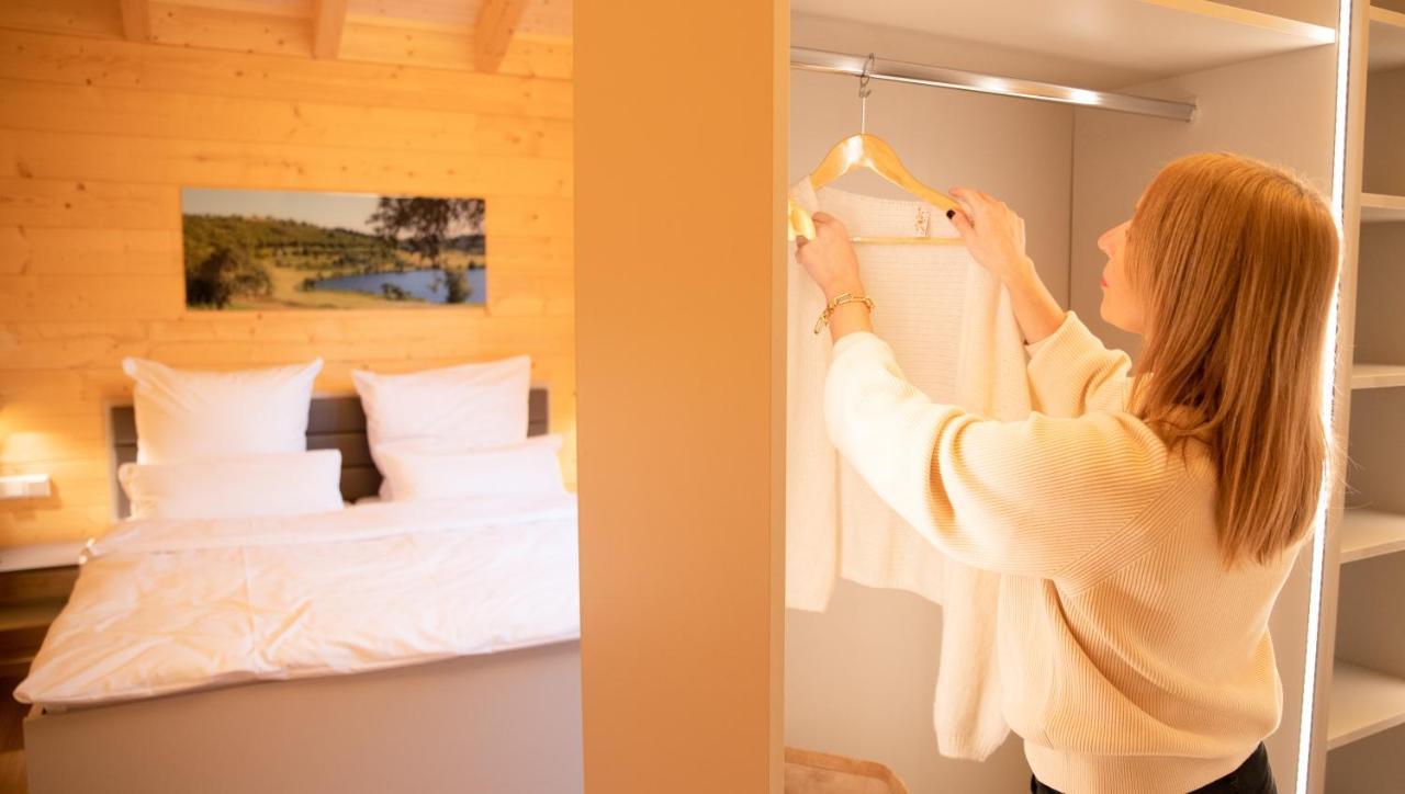 Netten Naturerlebnis Holz-Chalets Daun Esterno foto