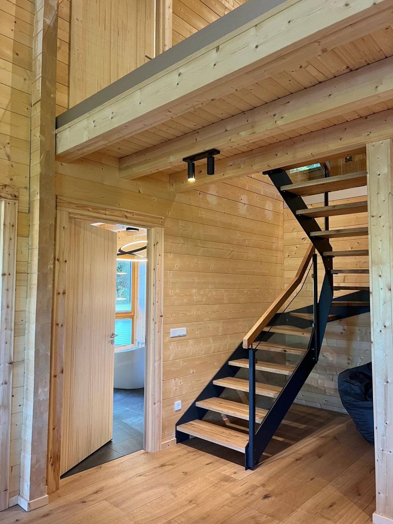 Netten Naturerlebnis Holz-Chalets Daun Esterno foto