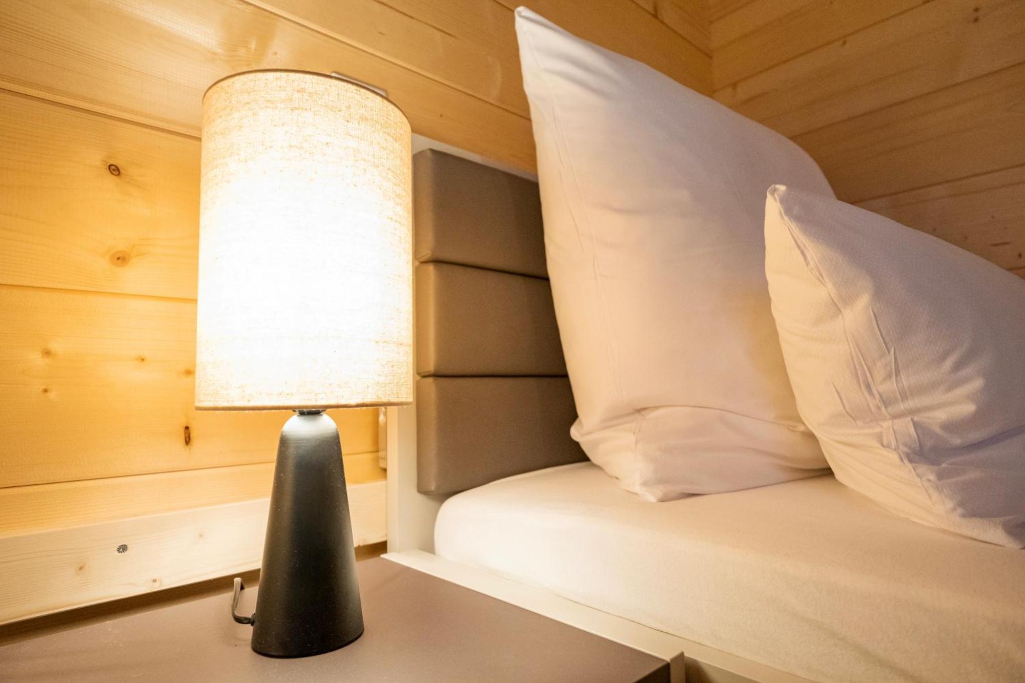 Netten Naturerlebnis Holz-Chalets Daun Esterno foto